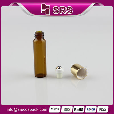 5 میلی لیتر رول شیشه ی زرد روی بطری های روغن های ضروری